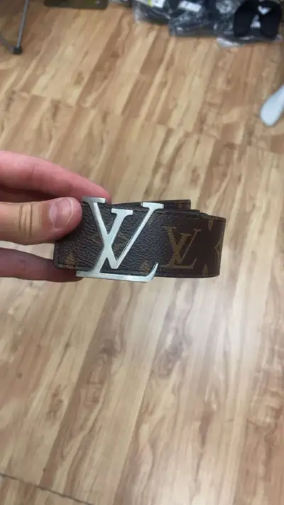Ceinture Louis Vuitton homme, View more