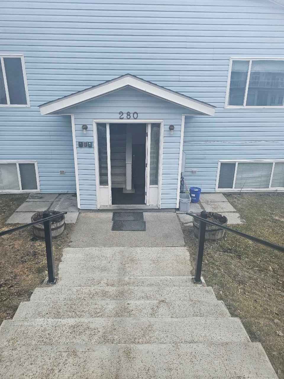 ADULT ORIENTED 3 BEDROOM 4PLEX 1