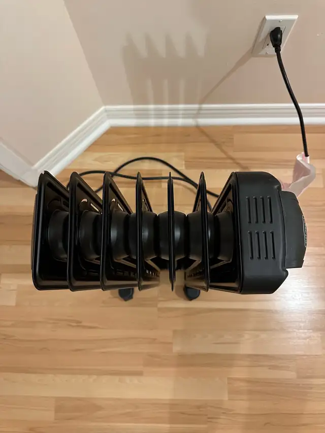 Delonghi 1500-Watt Black Oil-Filled Radiator TRH0715BKCA63295969668355123