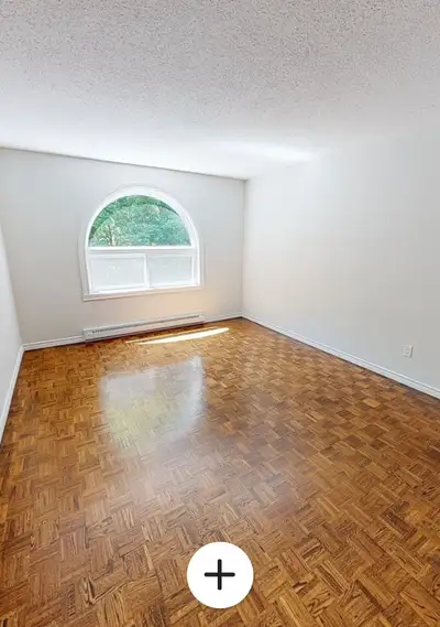 Accommodation available in a 3 bed, 1.5 bath Townhouse at Rockway Crescent. Availability: July 1st,...