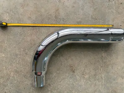 Have a truck chrome exhaust elbow. Believe it’s off peterbilt 379. A few scratches on the one side o...
