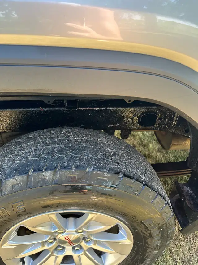 Two GMC Sierra Trucks for Sale – Reliable, Clean & Ready to Work in Cars & Trucks in Grand Bend - Image 4