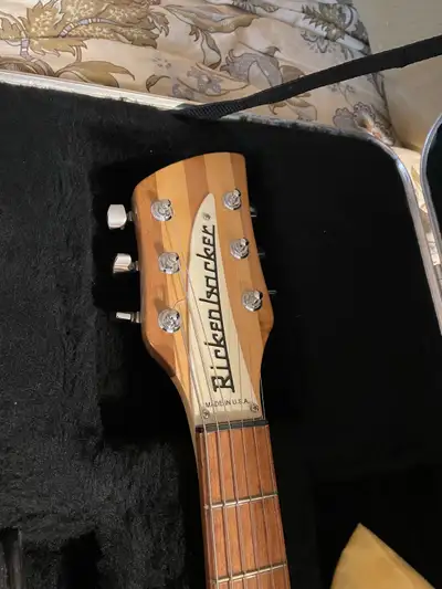 2000 rickenbacker 330, View more