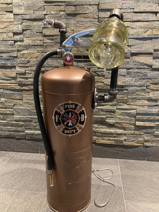 Steampunk fire extinguisher lamp in Home Décor & Accents in Kitchener / Waterloo - Image 2