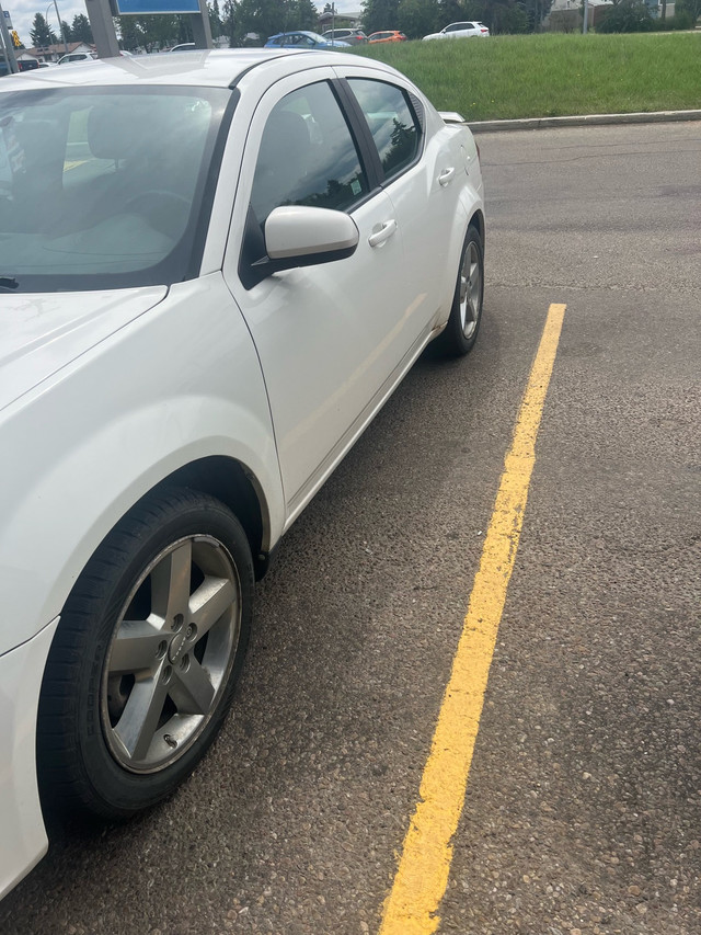 2011 Dodge Avenger in Cars & Trucks in Edmonton - Image 2