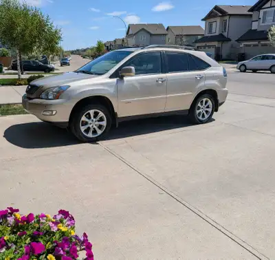 Single owner. Dealer serviced. No mechanical issues. Oil change and rear brakes recently done. 2 set...