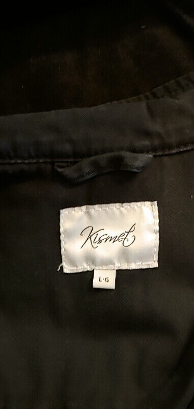 GENTLY USED KISMET ALL WEATHER COAT, LARGE!!! in Arts & Collectibles in Barrie - Image 2