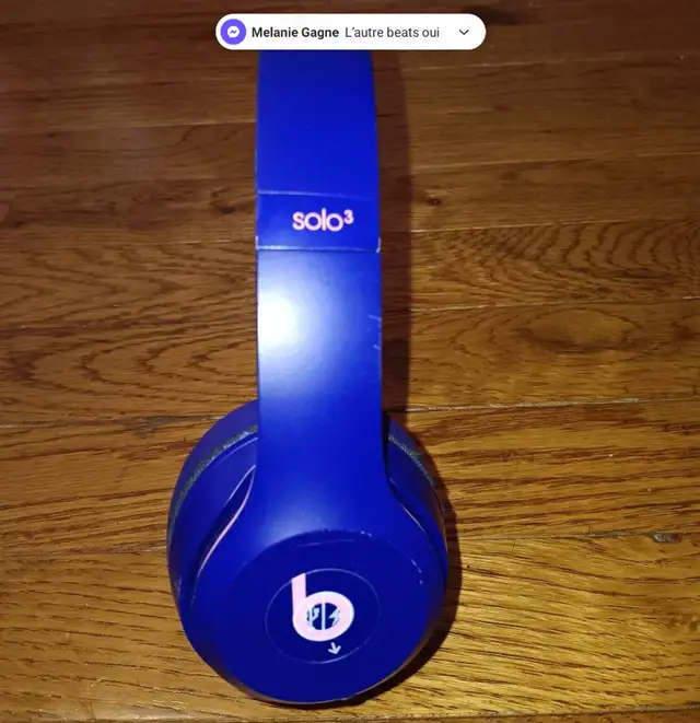 **Rare** Originaux Beats Solo 3 Bluetooth in Headphones in Laval / North Shore - Image 3