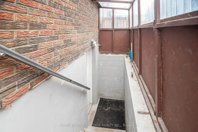 BASEMENT for RENT (Oshawa) in Long Term Rentals in Oshawa / Durham Region - Image 4