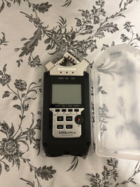 Zoom H4N Pro Recording Device