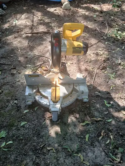 Dewalt 713 mitre saw, View more