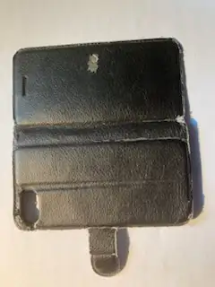 Used Apple iPhone SE 2020 Full-Cover Wallet-Style Phone Case in Cell Phone Accessories in Ottawa - Image 2