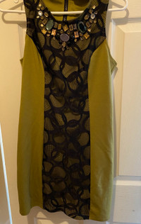 Ladies Party Dress Size Small 
