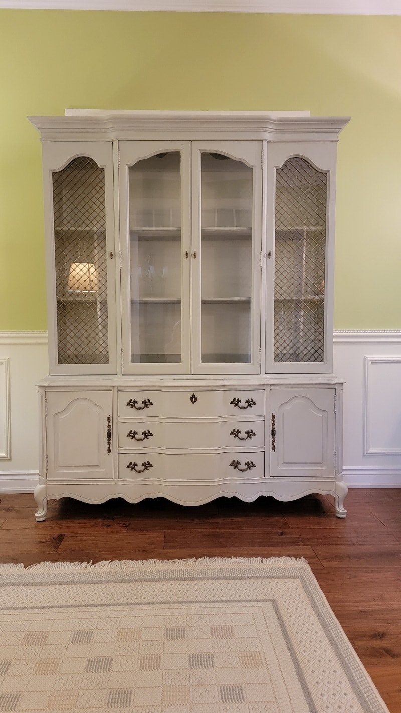 China/ Display Hutches & Display Kitchener