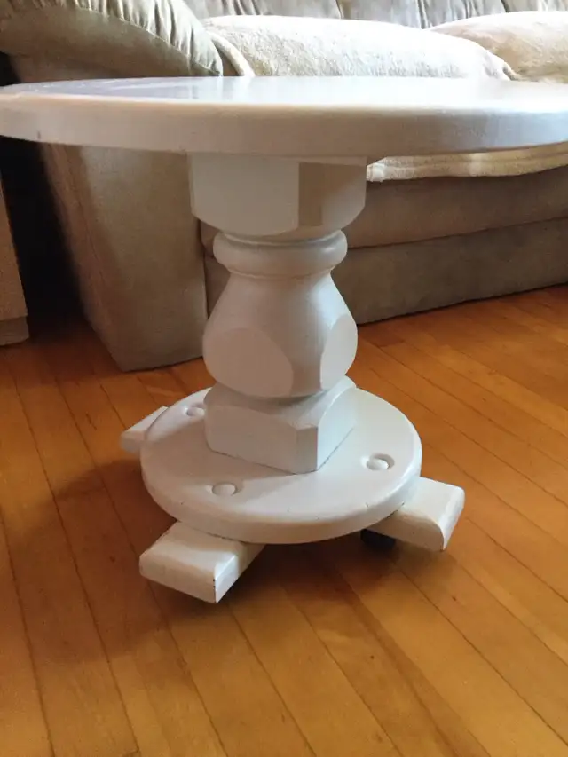 table basse pour salon en bois avec roulettes in Coffee Tables in Longueuil / South Shore - Image 3