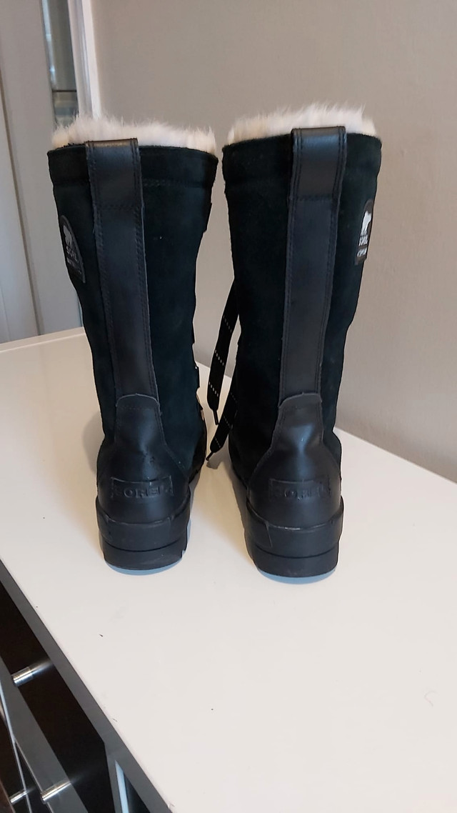 Sorel Women Winter Boot (Used in good condition) in Women's - Shoes in City of Toronto - Image 4