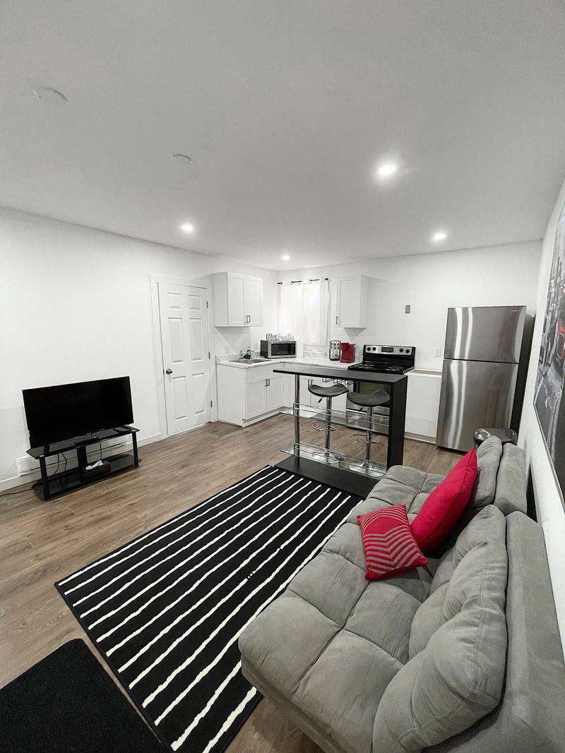 1 Bed 1 Bath Apartment Long Term Rentals Grand Bend Kijiji