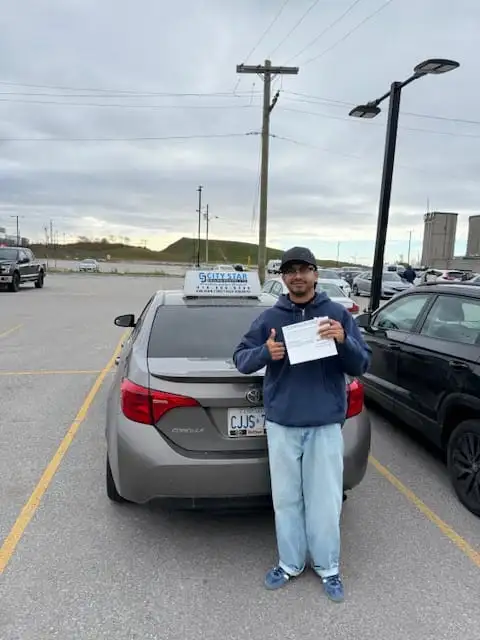 Driving instructor Driving lessons Driving school G2535727409726771203