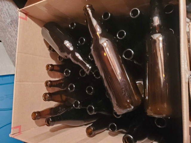 Beer bottles in Hobbies & Crafts in Calgary - Image 2