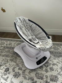 Mamaroo 4.0 Plush Silver - Safety Strap Installed!