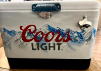 Bargain price! New Koolatron Coors Light Branded  Ice Chest