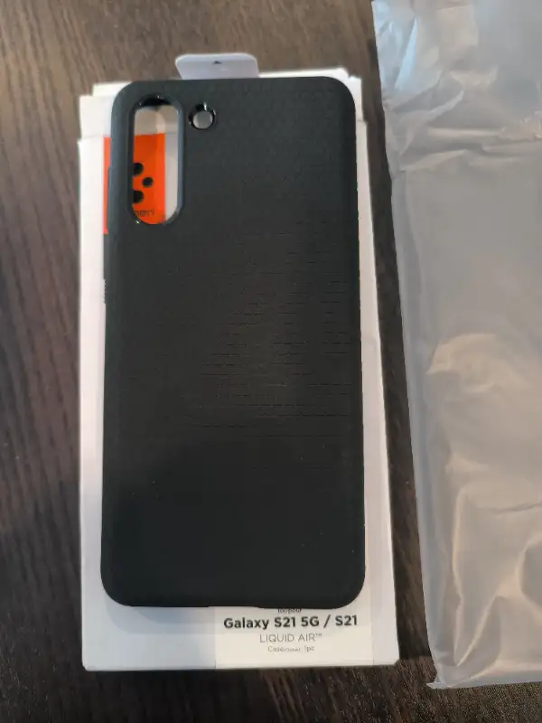 Spigen liquid air case for samsung S21 in Cell Phone Accessories in St. Catharines - Image 3