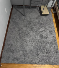 Sell carpet 2 x 3 m. Soft, warm For $30.