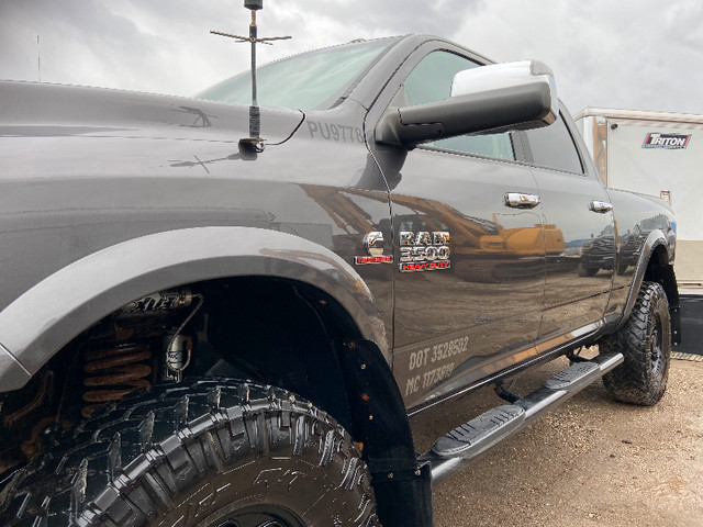 2017 RAM 3500 4X4 Crew Cab in Cars & Trucks in Vernon - Image 2