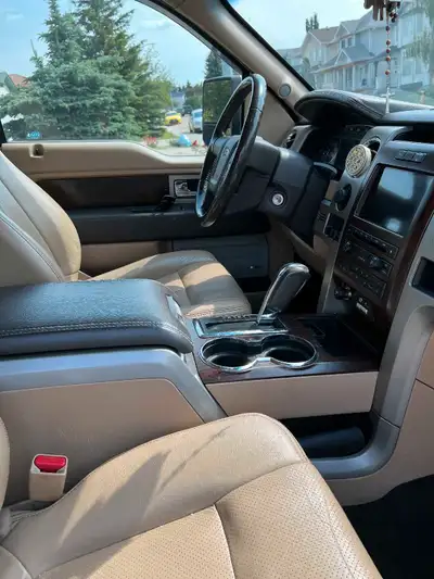 2012 f150 Lariat 3.5 V6 eco boost 4x4 229660km Truck is great condition a few rush spots as shown in...