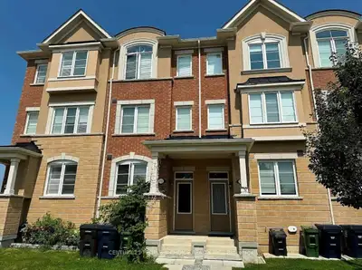 *Sharing Room for Rent in Scarborough* *Location:* 112 Cleanside Rd, Scarborough, ON M1L 0J3 Looking...