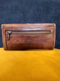 Roots leather wallet