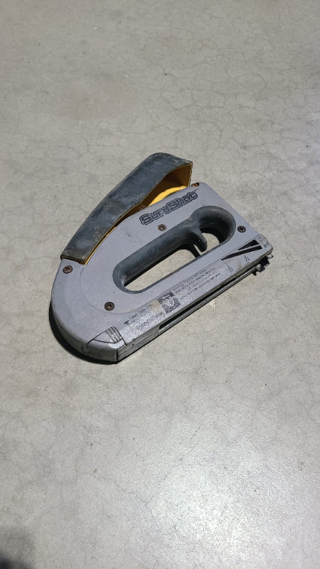 Mastercraft Heavy-Duty Stapler in Hand Tools in Hamilton