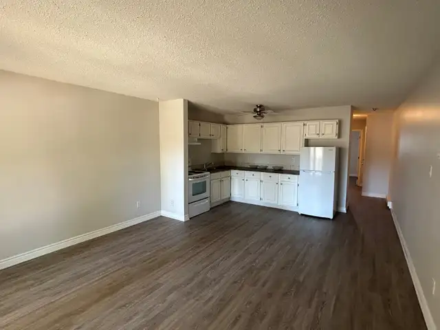 SPACIOUS – RENOVATED – PET FRIENDLY