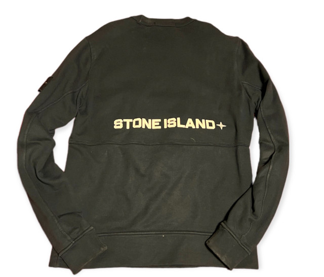 Stone Island Crewneck (Black) *Very Rare* in Men's in City of Toronto - Image 4