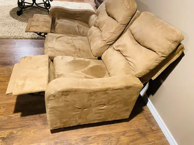 Recliner Couch62864743617409122