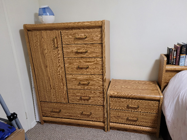 5 Piece Bedroom set for Sale in Dressers & Wardrobes in St. Catharines