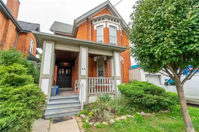 Bright, recently  renovated 1 bedroom apt. Utilities included. in Long Term Rentals in Hamilton - Image 10