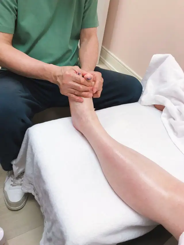 First Markham Massage Centre, great deals! ! ! in Massage Services in Markham / York Region - Image 11