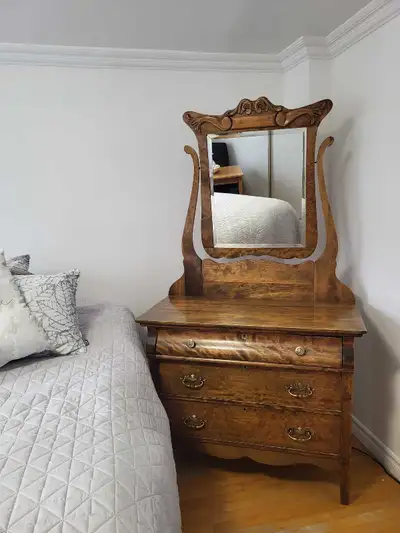 commode et table de nuit, View more