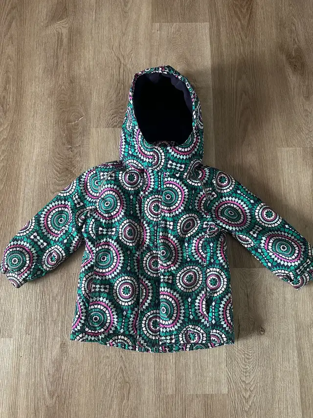 winter coat 4-5 in Clothing - 4T in Cornwall - Image 2