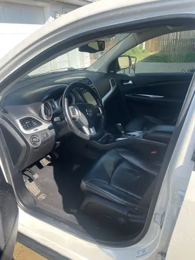 200k Km interior and exterior and in good shape and there’s only been one previous owner before me....