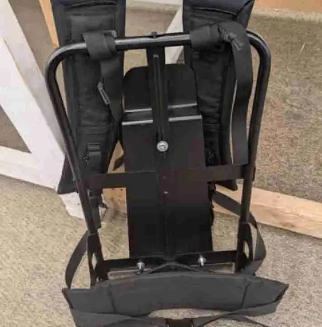 Alice Frame Backpack for 10LB Propane Tank in Other in Guelph - Image 2