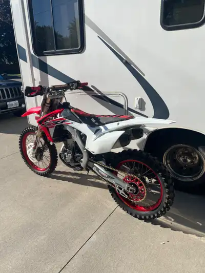 Bike is in great shape ,son no longer riding to busy.Want it gone