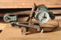 Lathe toolpost grinder