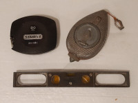 Vintage measuring tools level, 50' tape measure, chaulk line/bob