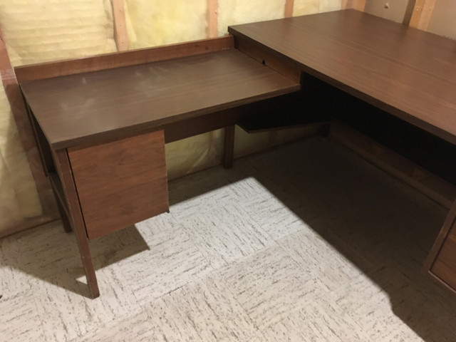 Office Desk Good Condition in Desks in Calgary - Image 2