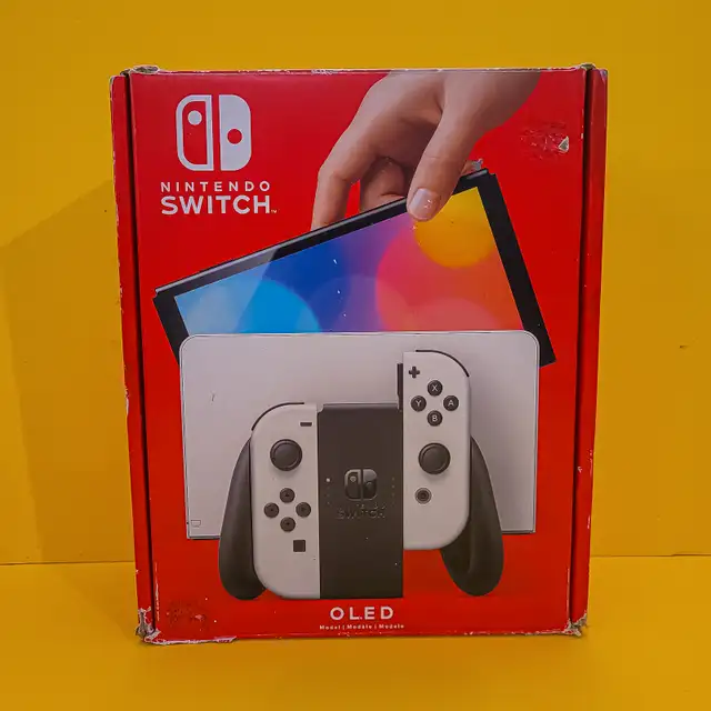 Nintendo Switch OLED White + Box in Nintendo Switch in Edmonton - Image 2