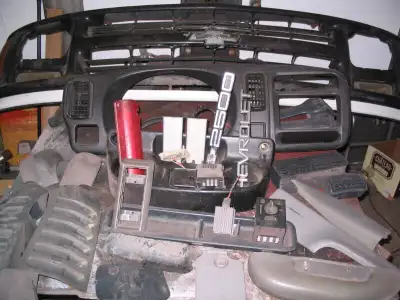 Chevy express 2500 van parts, please see pictures. Best offer Greely