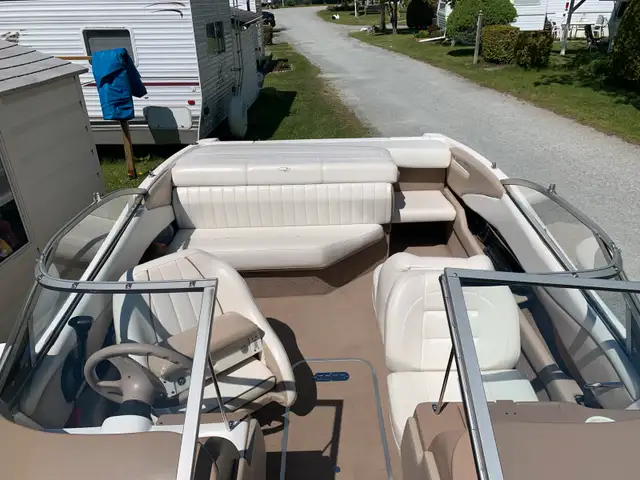 Regal Bowrider 1800 - 4.3 litres in Powerboats & Motorboats in Sherbrooke - Image 7