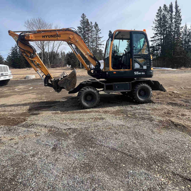Hyundai 55 w-9a  wheeled excavator  in Heavy Equipment in Thunder Bay